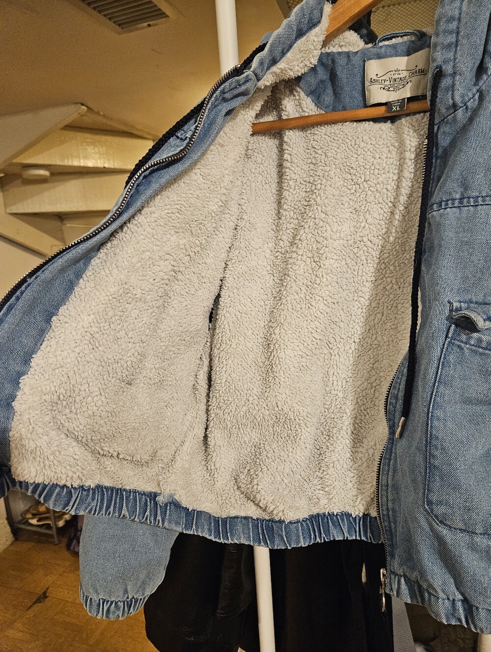 Light Blue Hooded Kids Jean Jacket - [Brand Unspecified] - Picture 5 of 6